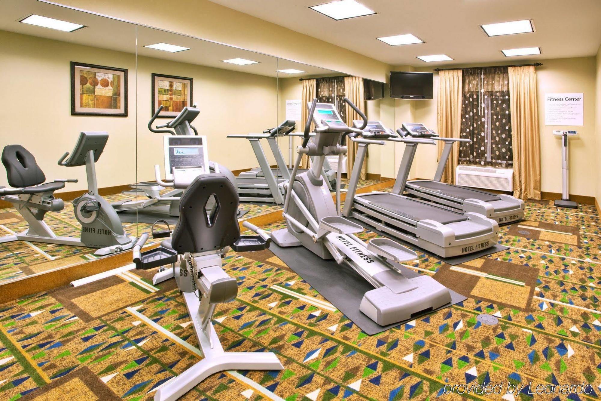 Holiday Inn Express Hotel & Suites Columbus-Fort Benning By Ihg Exterior photo